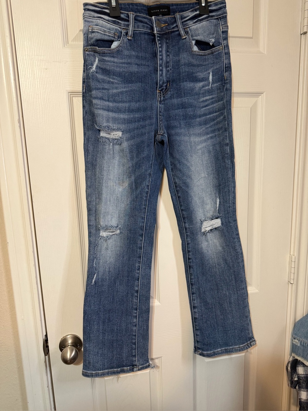 Risen bootcut distressed jeans size 9/29 nwot
